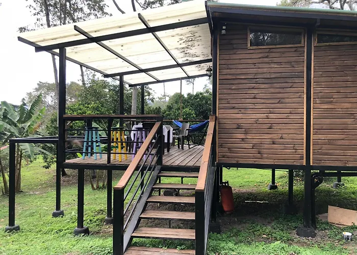 Cabana Tipo Glamping En Finca Cafetera Con Zonas Verdes, Avistamiento De Aves, Paisaje Cafetero