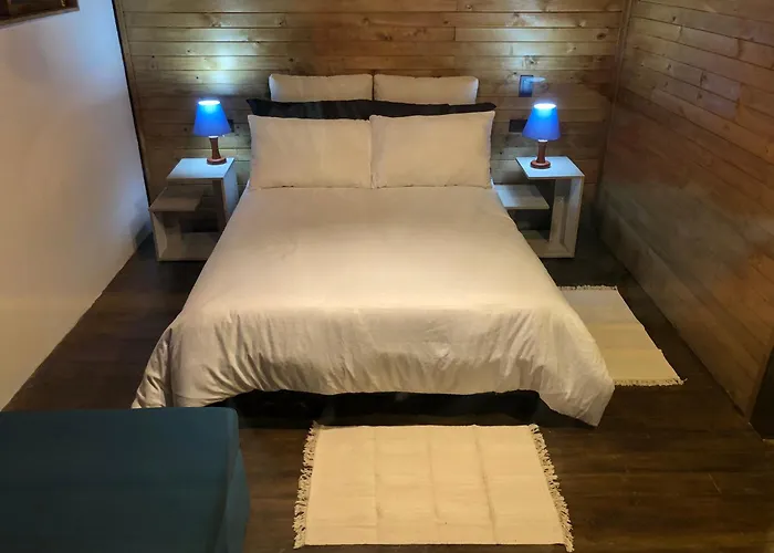 Cabana Tipo Glamping En Finca Cafetera Con Zonas Verdes, Avistamiento De Aves, Paisaje Cafetero