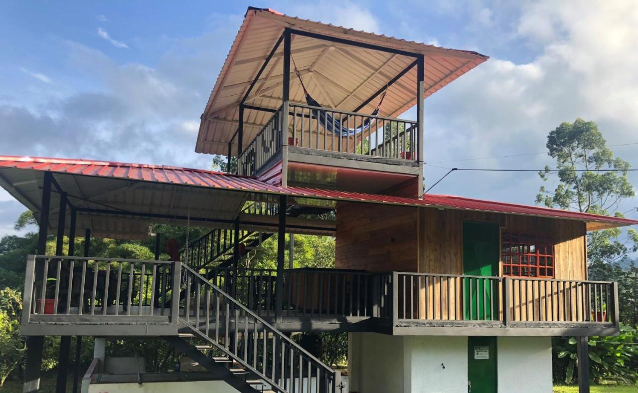 Tipo Glamping En Cafetera Con Zonas Verdes, Avistamiento De Aves, Paisaje Cafetero Chalet *