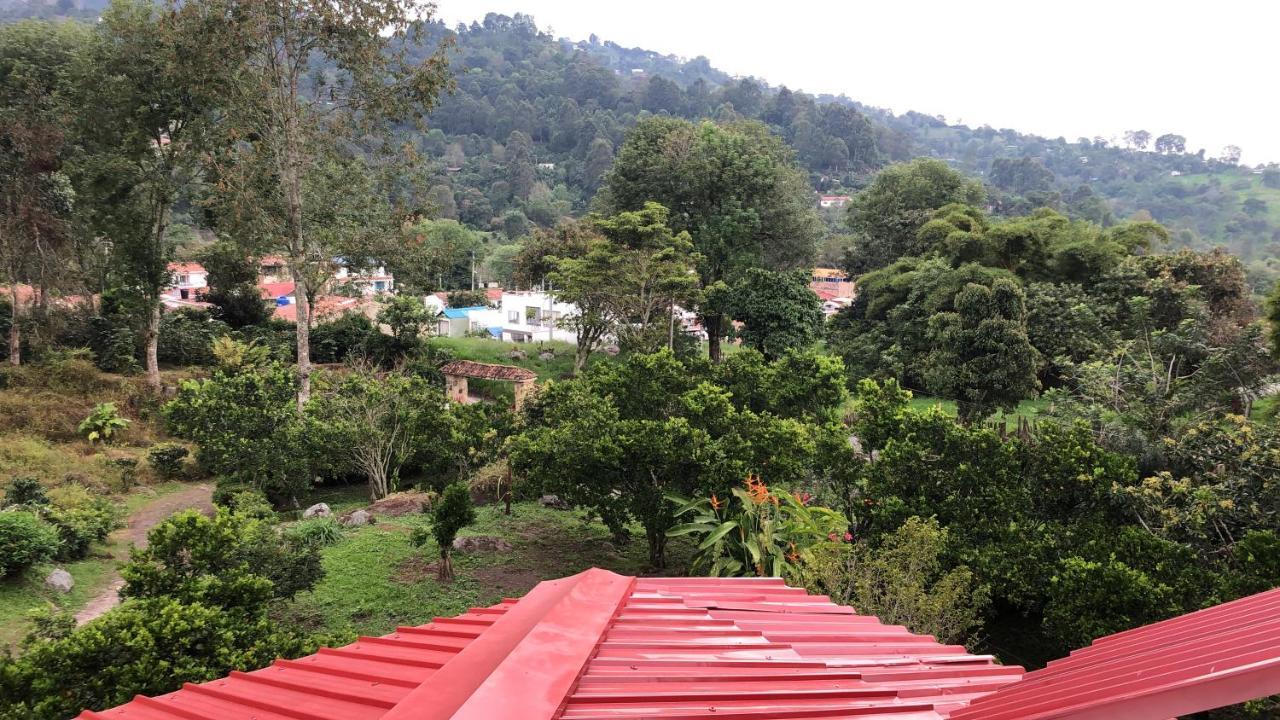 Tipo Glamping En Cafetera Con Zonas Verdes, Avistamiento De Aves, Paisaje Cafetero Chalet San Francisco (Cundinamarca)