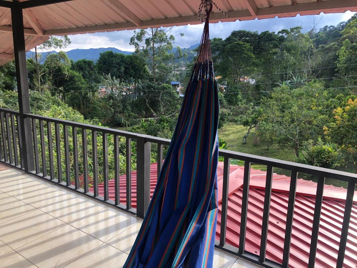 Tipo Glamping En Cafetera Con Zonas Verdes, Avistamiento De Aves, Paisaje Cafetero Chalet San Francisco (Cundinamarca)