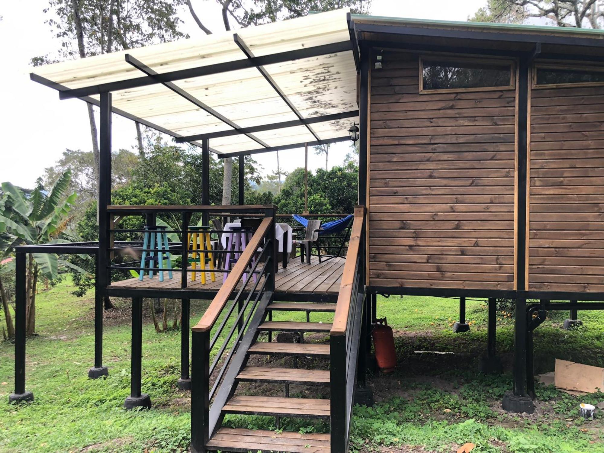 Tipo Glamping En Cafetera Con Zonas Verdes, Avistamiento De Aves, Paisaje Cafetero Chalet