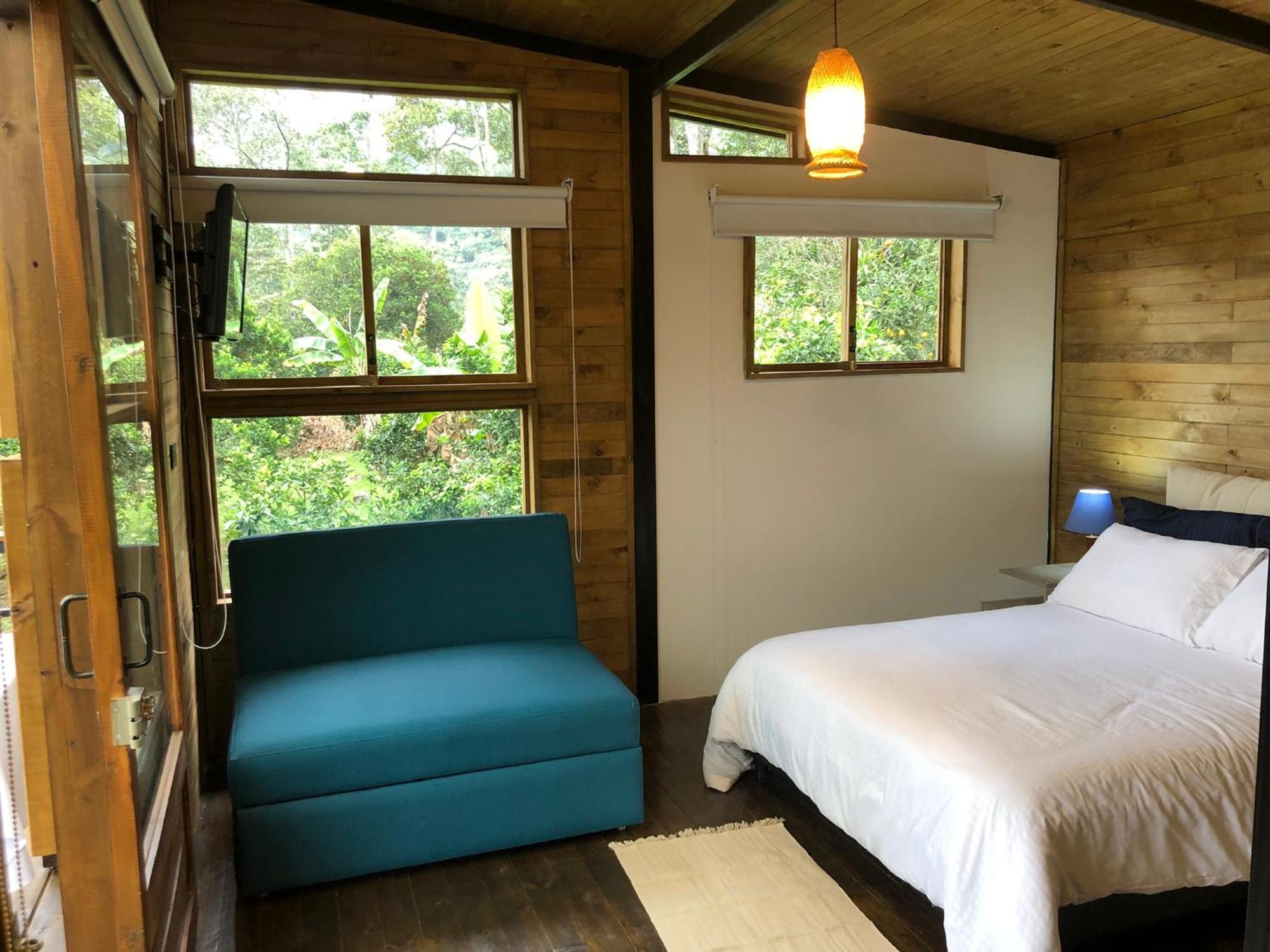 Tipo Glamping En Cafetera Con Zonas Verdes, Avistamiento De Aves, Paisaje Cafetero * San Francisco (Cundinamarca)